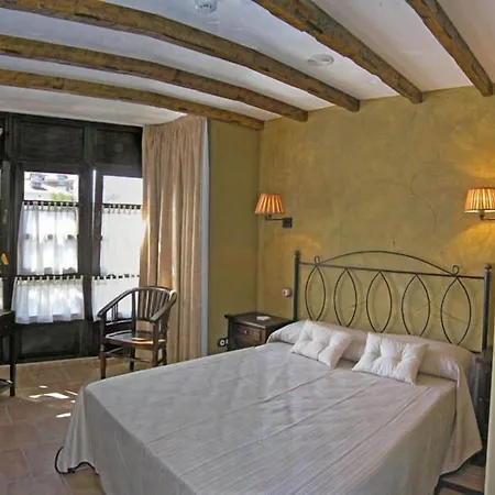 Hotell Posada-spa Privilegio De Vara 3*