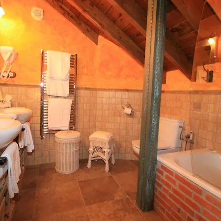 ホテル Posada-spa Privilegio De Vara