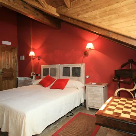 Posada-spa Privilegio De Vara فندق نوخا