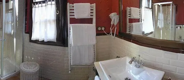 Posada-spa Privilegio De Vara 3* נוחה